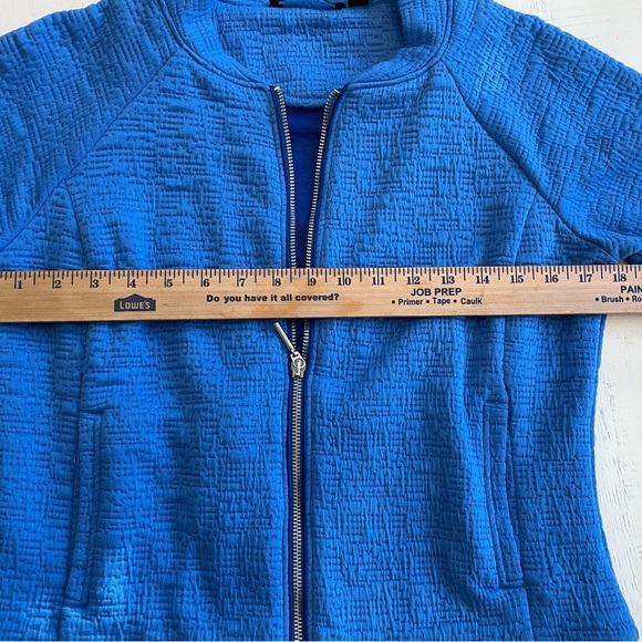 H by Halston Women’s Blue Zip Up Top Size 4 - Picture 9 of 10